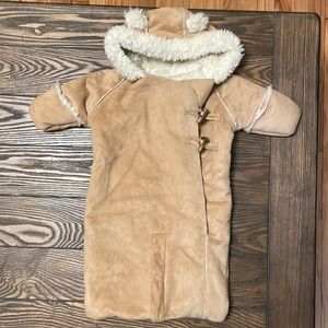 Bay Hoodie Sherpa-lined One-piece
